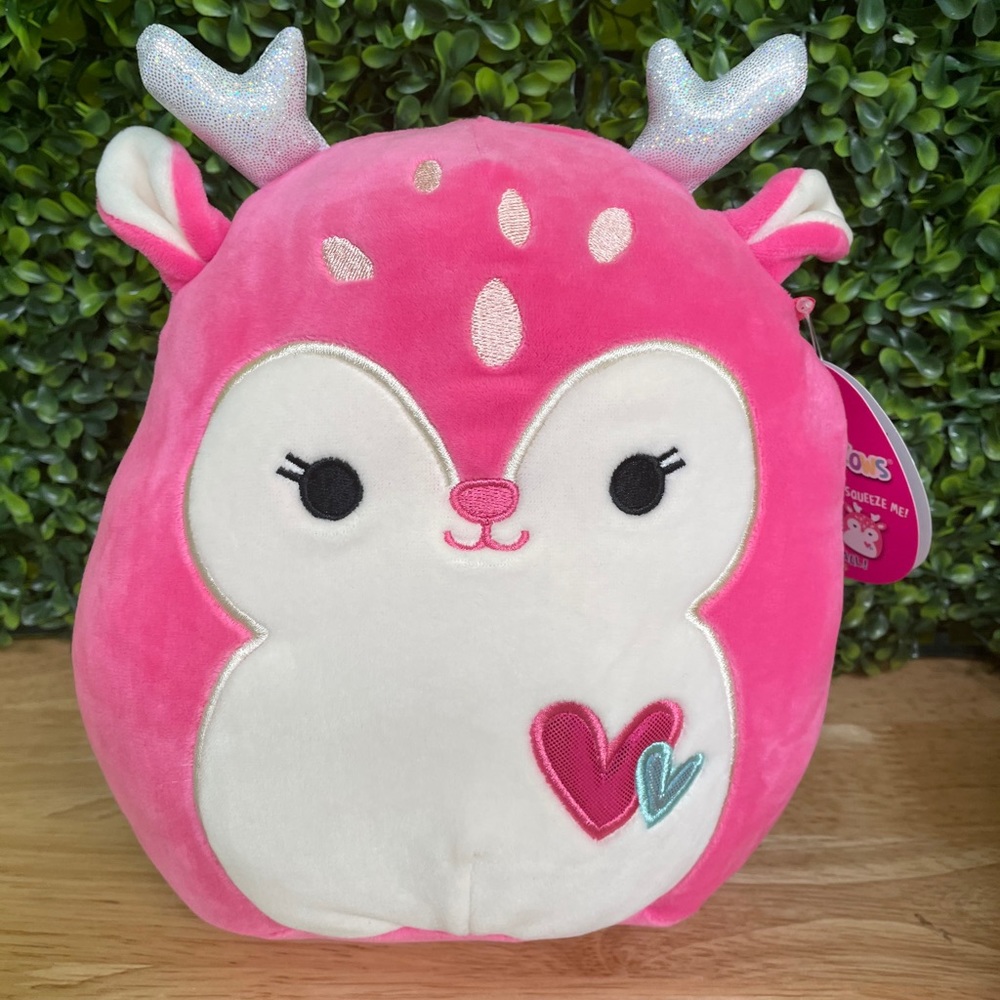 Valentines squishmallows 8” Duchess Deer